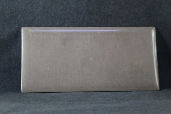 Глянец бежевый-600